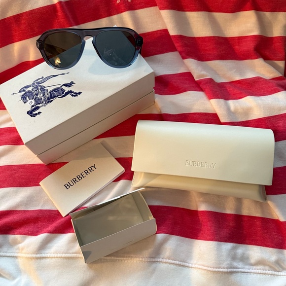 Burberry Men’s Blue Pilot Sunglasses NIB CaseClothBook Ret $438 Discontinued